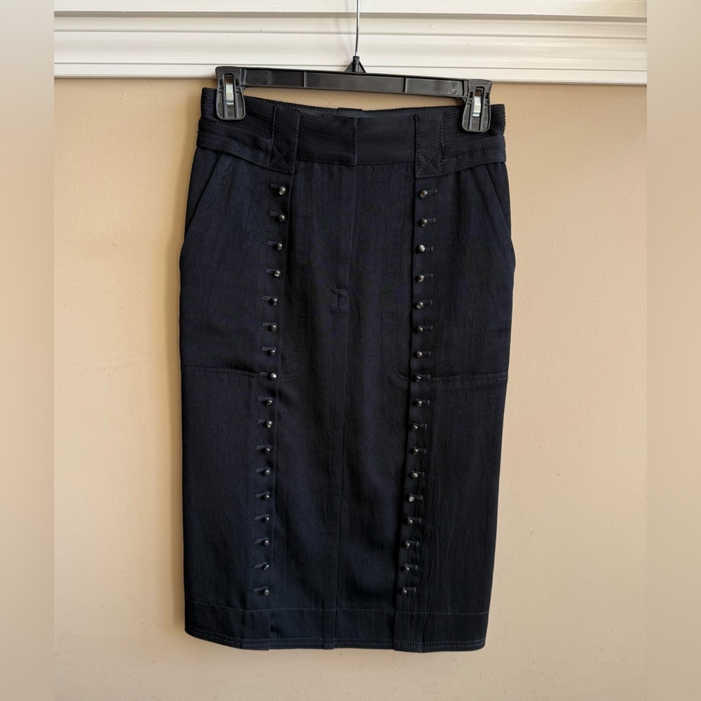 Marc Jacobs Black Pencil Skirt with Button Detailing, Size 0. - Picture 8 of 8